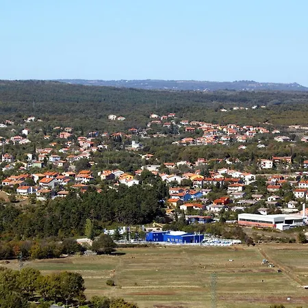 With A Parking Space Vinez, Labin - 7266 Apartman *